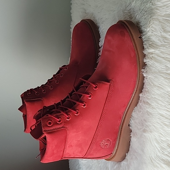 Timberland Classic 6 Inch Waterproof Boot Dark Red Nubuck Size: US 10.5 M - Picture 2 of 5